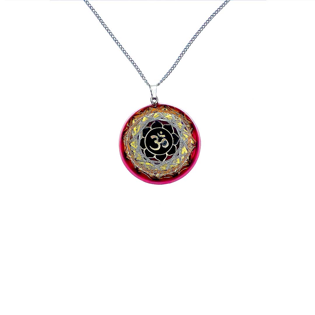 Collar de Orgonita Metayantra con SÇðmbolo Om: EnergÇða, ProtecciÇün y Bienestar - Metayantra MǸxico