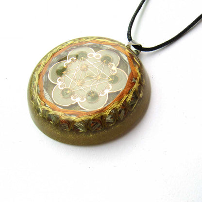 Collar Orgón Resonador Cuántico con Moldavita Certificada — Activación del ADN del Alma + Campo Merkaba + Cuarzo Citrino + Doble Bobina Biomagnética | Agrograma Crop Circle | Arcángel Metatrón | Hecho a Mano - Metayantra México