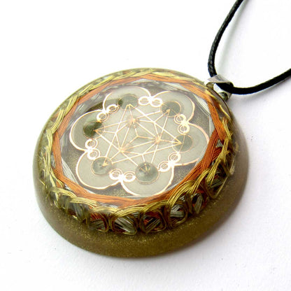 Collar Orgón Resonador Cuántico con Moldavita Certificada — Activación del ADN del Alma + Campo Merkaba + Cuarzo Citrino + Doble Bobina Biomagnética | Agrograma Crop Circle | Arcángel Metatrón | Hecho a Mano - Metayantra México