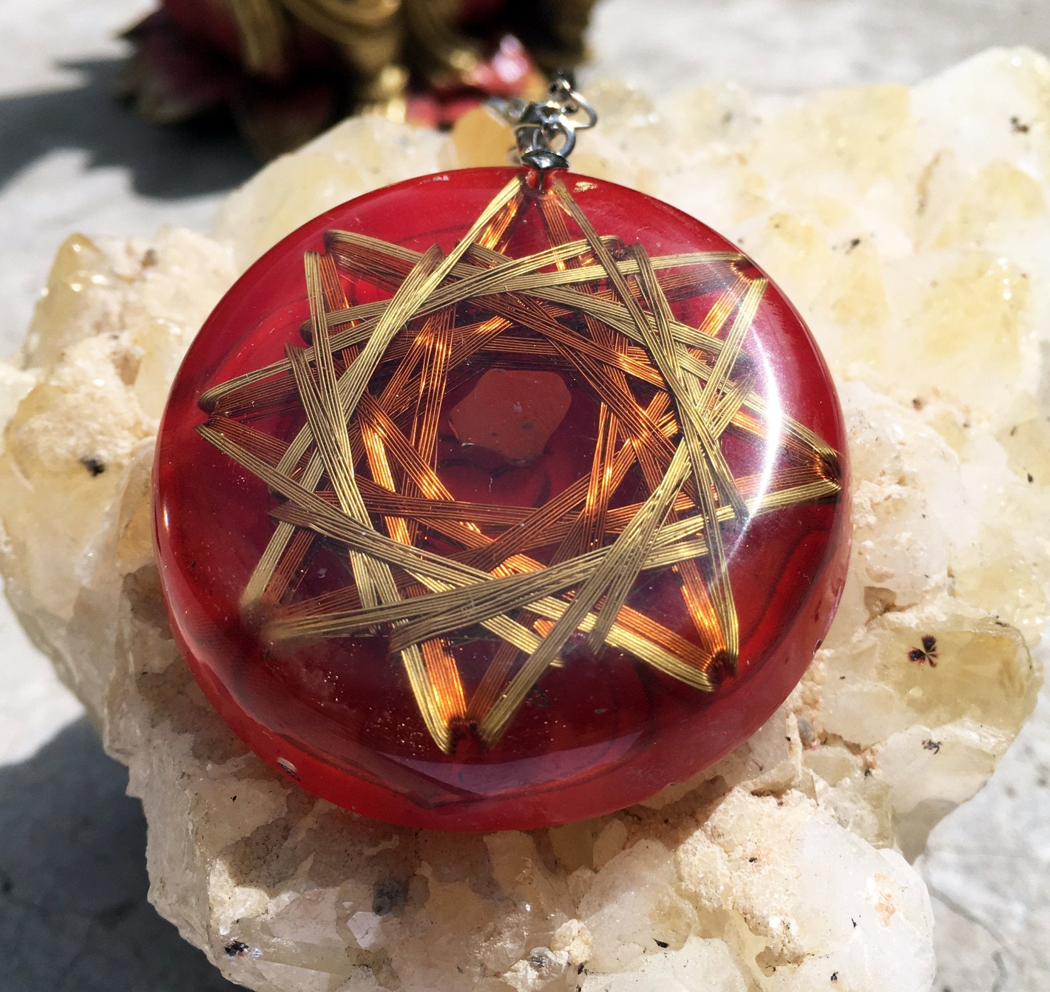 Collar Orgonita Muladhara: Regeneración del Primer Chakra - Metayantra México