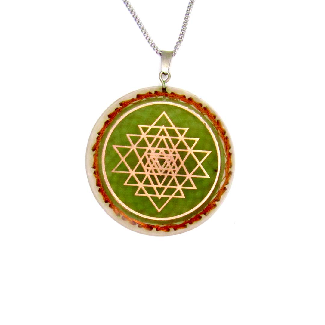 Collar Sri Yantra con Moldavita: Bienestar Físico y Espiritual - Metayantra México