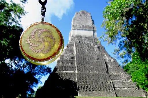 Collar Tibetano Destructor de obstáculos Guru Rinpoche Crop Circle - Metayantra - Metayantra México
