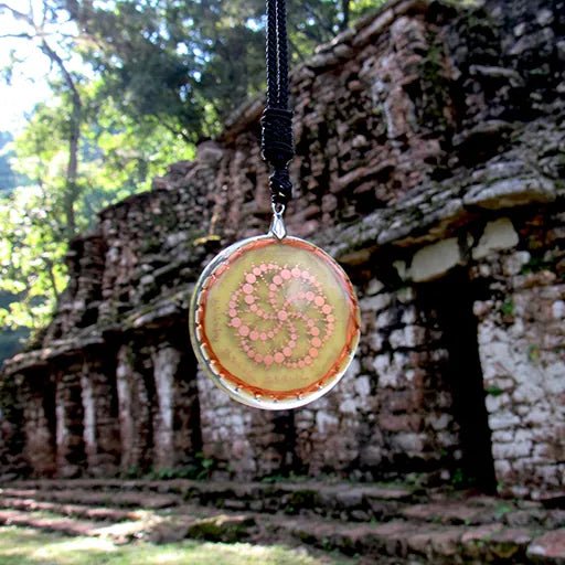 Collar Tibetano Destructor de obstáculos Guru Rinpoche Crop Circle - Metayantra - Metayantra México