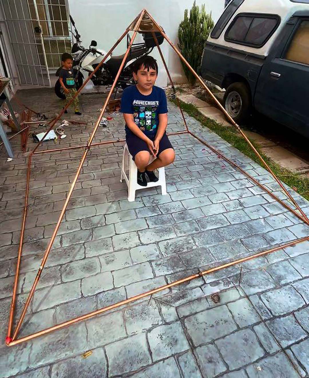 Pirámide de meditación de cobre - Metayantra México