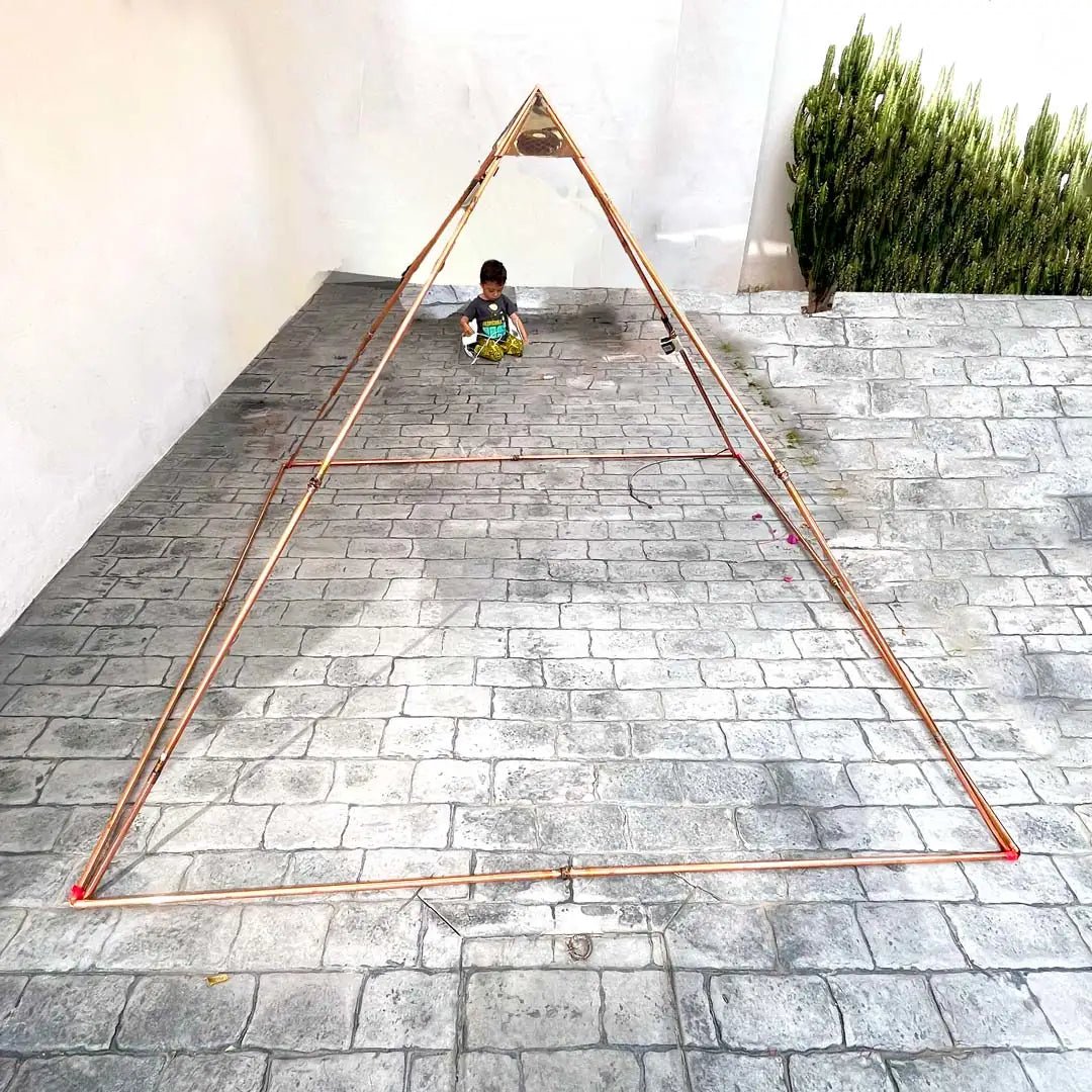 Pirámide de meditación de cobre - Metayantra México