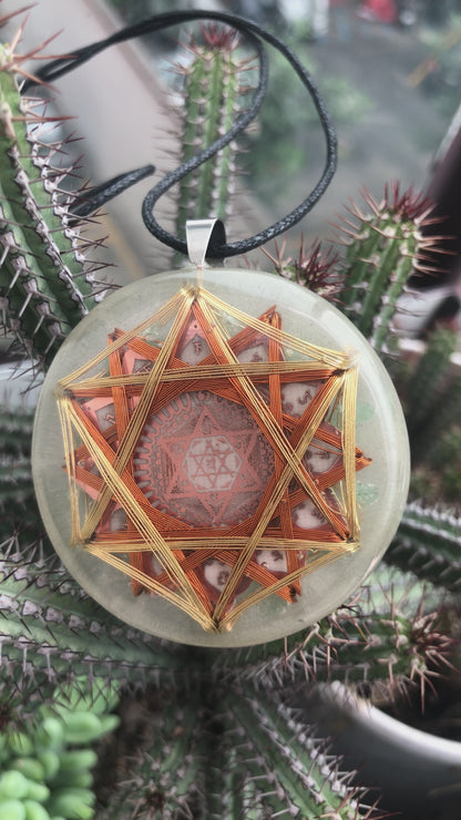 Collar Resonador Cuántico 4° Chakra: Armoniza y Eleva Emociones