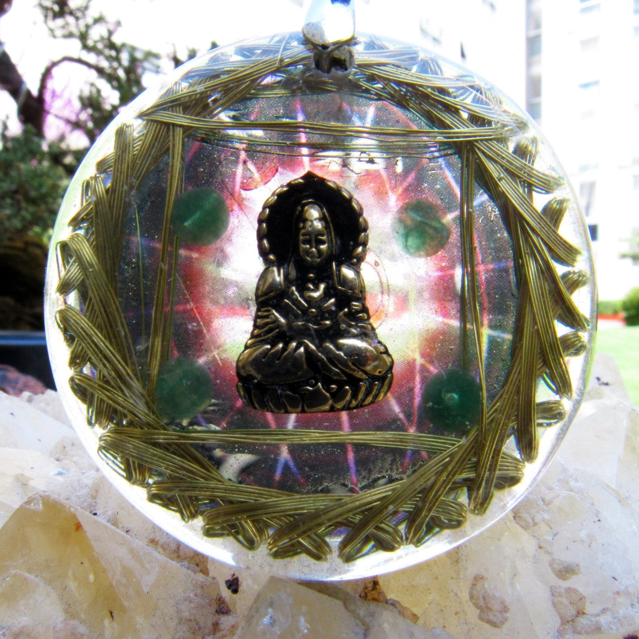 ENVIO INMEDIATO Potenciador del cuarto Chakra con Buda Maitreya en chapa de ORO - Metayantra MǸxico