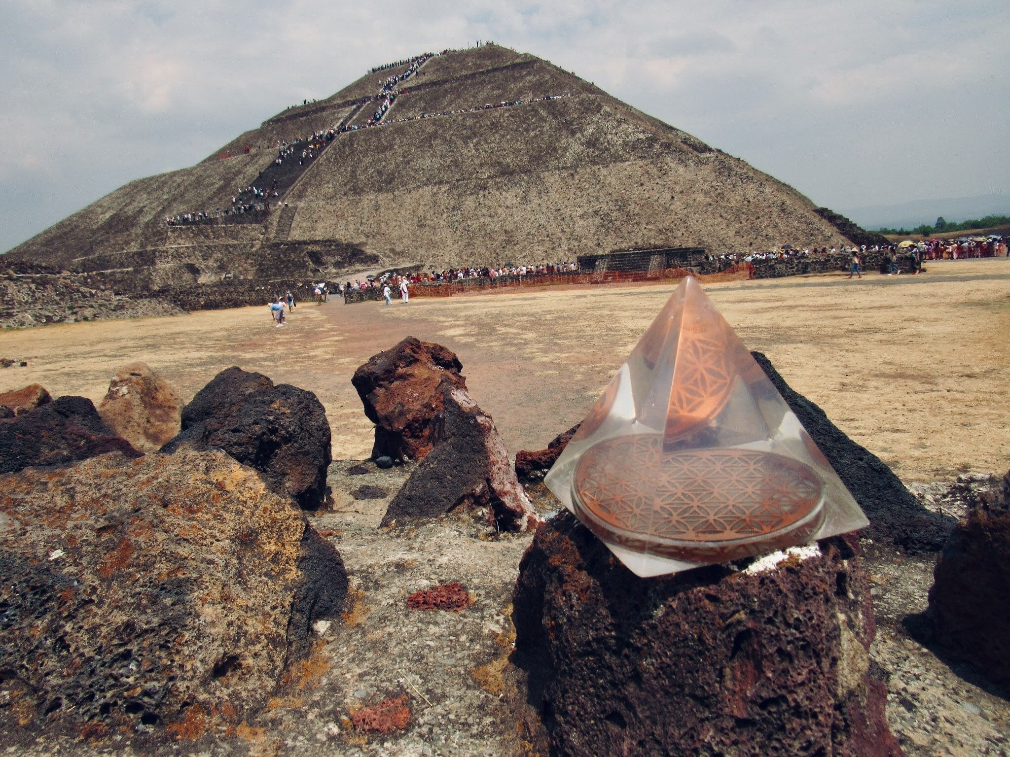 Pirámide Flor de la Vida con Resonancia Cuántica - Metayantra México