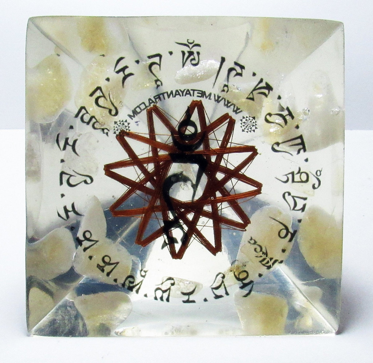 Pirǭmide Mantra Tara Blanca Longevidad y ProtecciÇün - Metayantra MǸxico