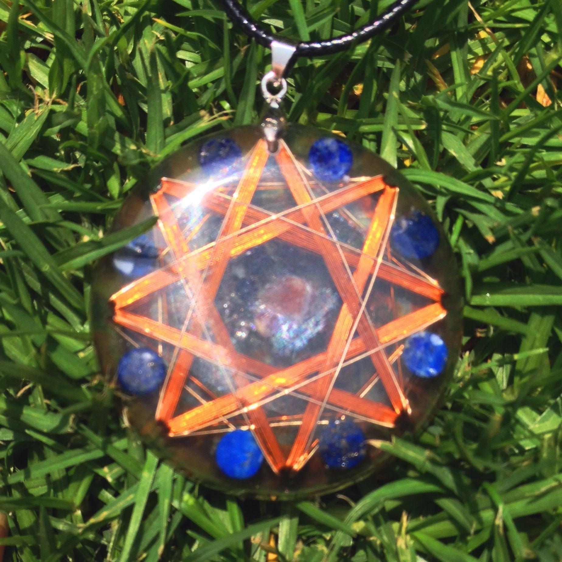 Protector contra Magia Negra Kalachakra Oro 14k Cristales Protectores Ship Coil - Metayantra MǸxico