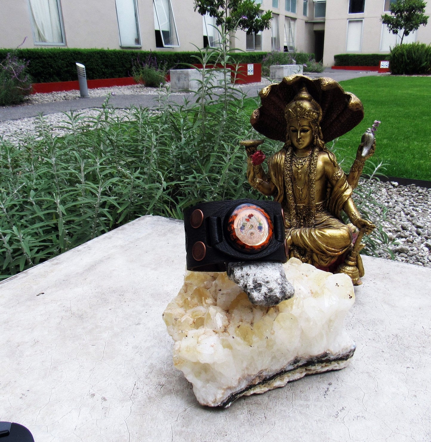 Pulsera con resonador cuǭntico Quetzalcoatl de 7 Chakras - Metayantra MǸxico